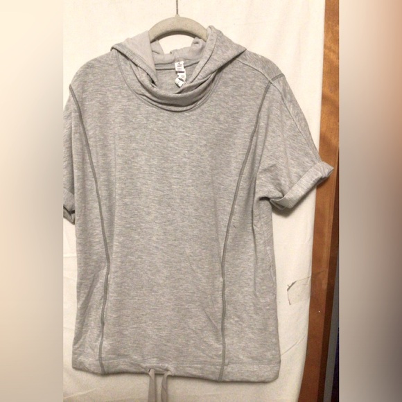 Lululemon Short Sleeve Hoodie SZ 6 - Picture 1 of 7